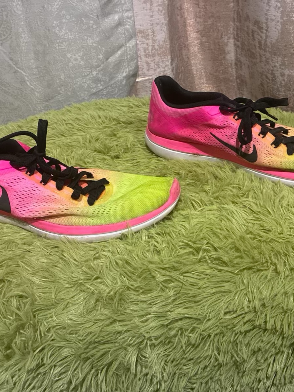 Nike Gradient Neon Pink and Yellow Running Shoes